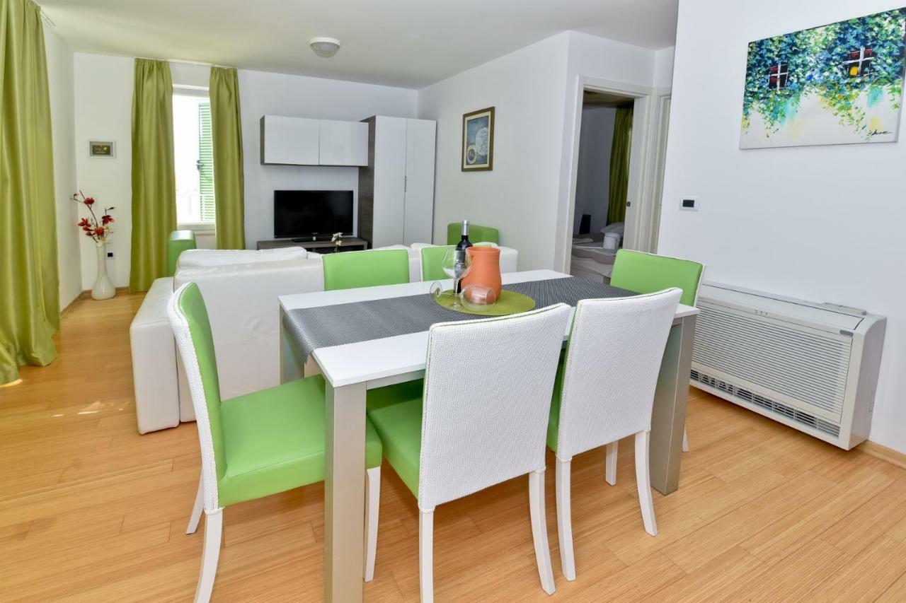 Apartmani Astrado Petrcane Exterior photo