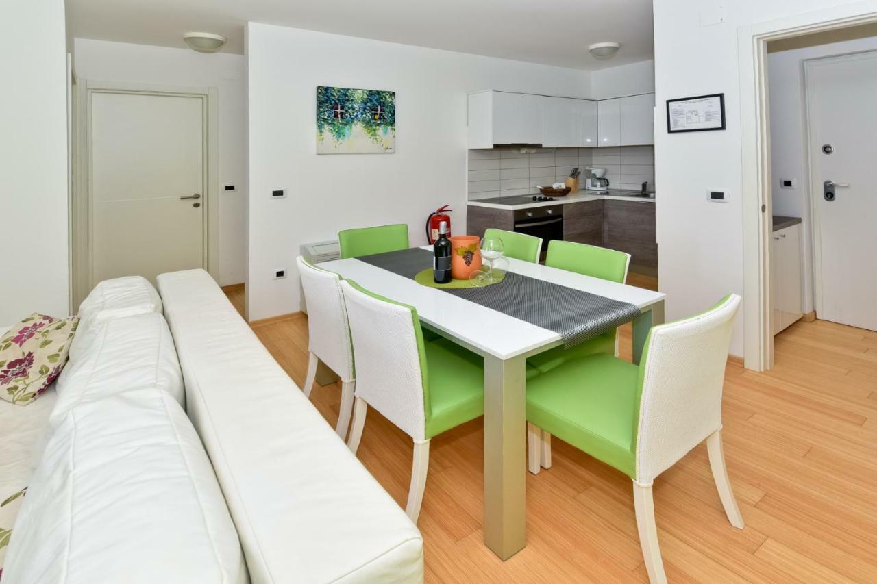 Apartmani Astrado Petrcane Exterior photo