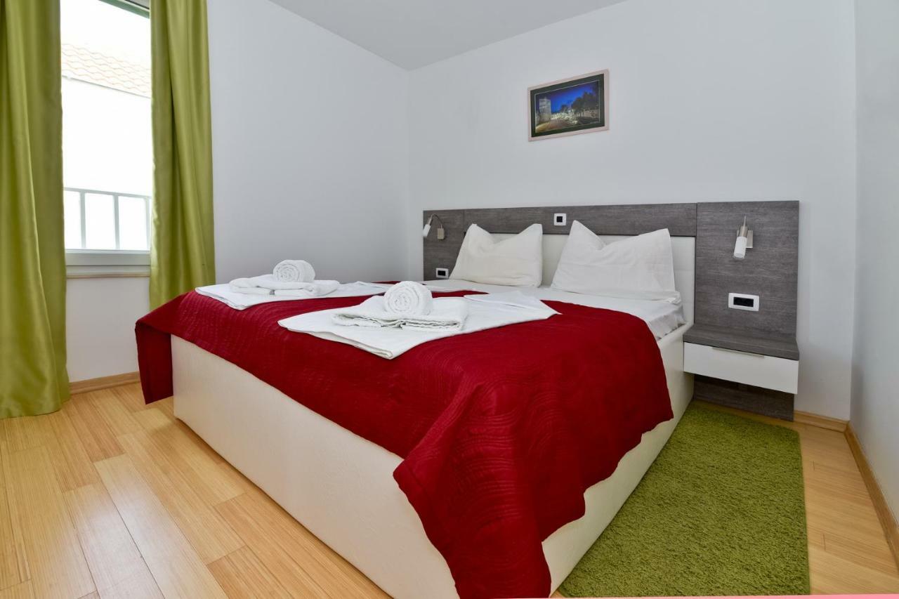 Apartmani Astrado Petrcane Exterior photo
